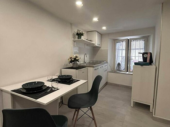 Appartamento monolocale in affitto in Via Giovanni Nicotera, Monte di Dio, Napoli