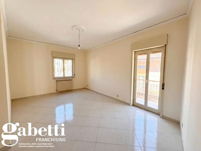 Appartamento con 5 locali in vendita in Via Cairoli, Sant'Agata Di Militello