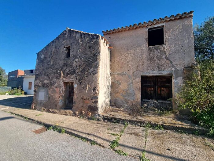 Casa quadrilocale in vendita in Via Is Pinnas, Santadi
