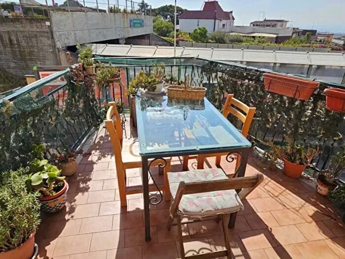Appartamento trilocale in vendita in Viale dell'Autonomia F, Gravina Di Catania