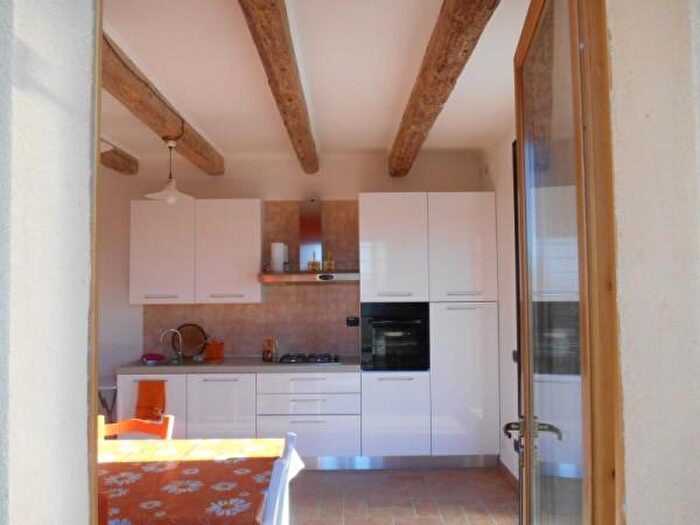 Casa trilocale in vendita in Via Castagna, Belvedere Ostrense