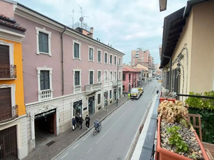 Appartamento bilocale in vendita in Via a Grandi, Desio