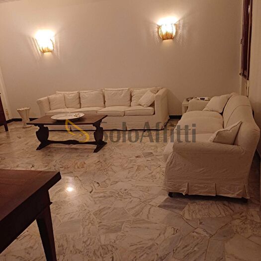 Appartamento con 5 locali in affitto in Corso Milano, Padova