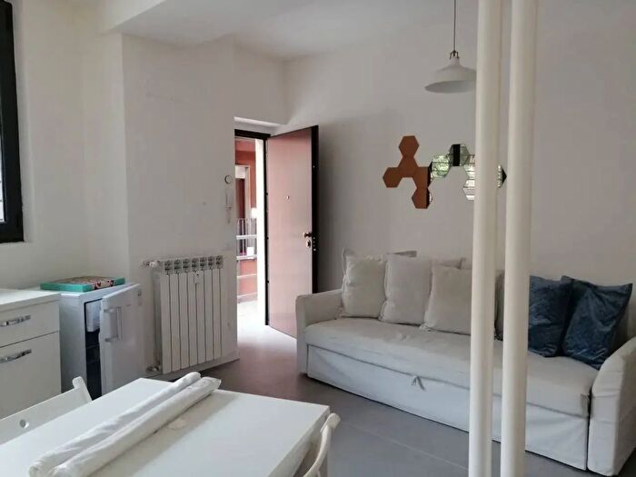 Appartamento bilocale in affitto in Via Longhena, Milano