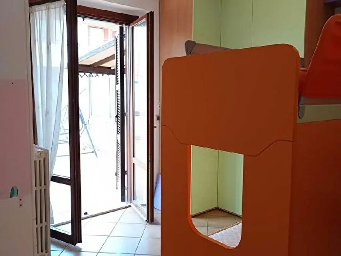Appartamento trilocale in vendita in Via Volterra, Folignano