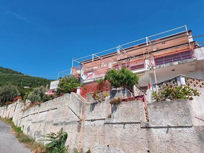 Appartamento bilocale in vendita in Via Paradiso, Falconara Albanese