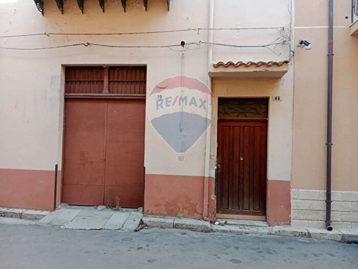 Appartamento con 7 locali in vendita in Via Roma, Partinico