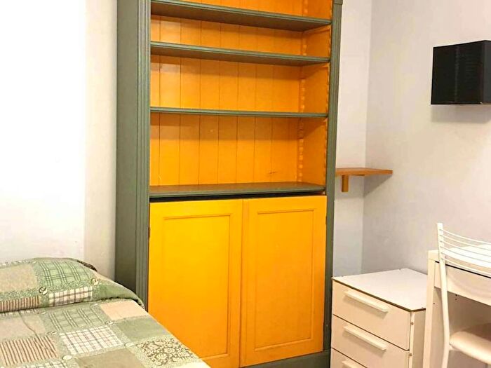 Appartamento quadrilocale in affitto in Via Ettore Ponti, Barona, Milano