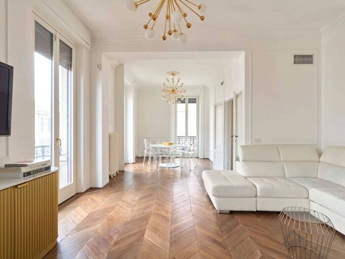 Appartamento bilocale in affitto in Via Edmondo de Amicis, SantAmbrogio, Milano