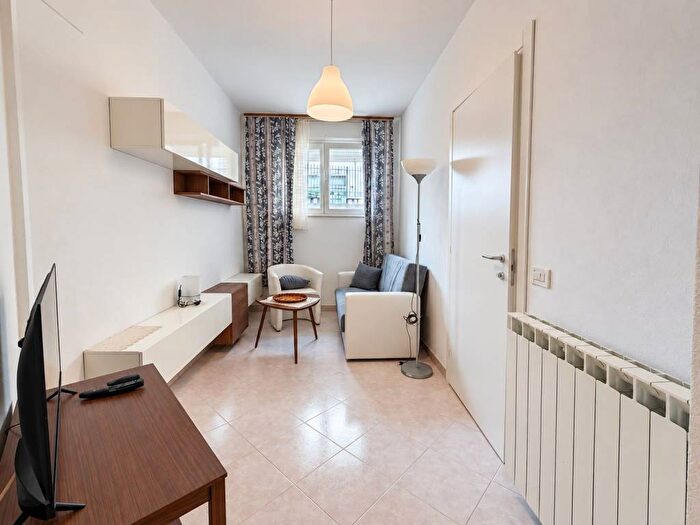 Appartamento con 5 locali in vendita in Via Cesare Battisti, Centro, Varazze