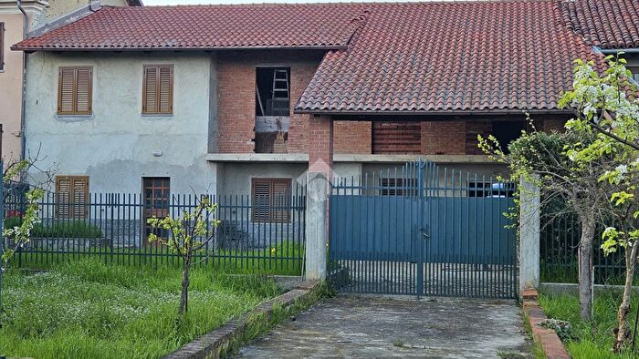 Casa quadrilocale in vendita in Via Riva, Moriondo Torinese