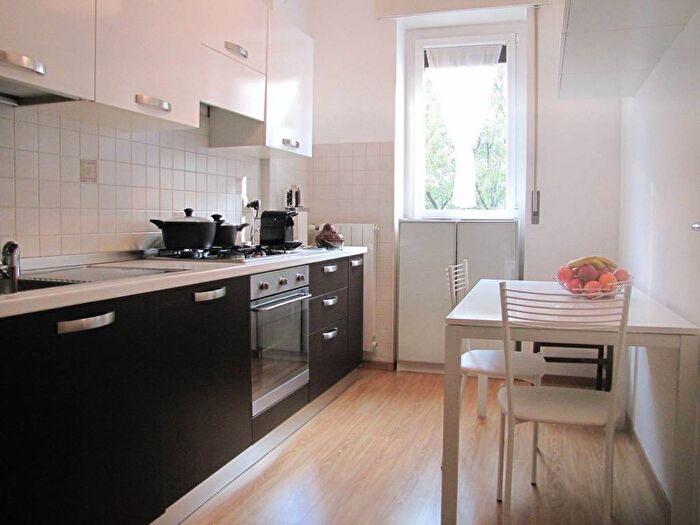 Appartamento bilocale in affitto in Via Castel Morrone, Indipendenza, Milano