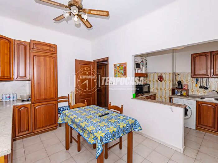 Appartamento trilocale in vendita in Via Convento, Vigevano