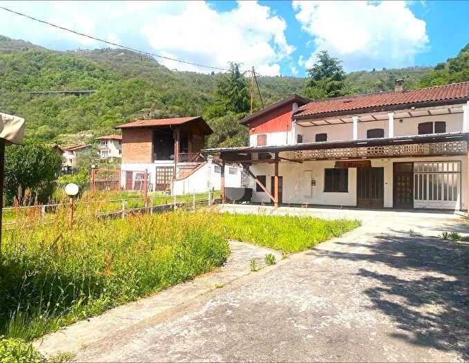Casa trilocale in vendita in Via dei Mulini, Borgofranco DIvrea