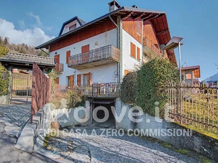 Appartamento quadrilocale in vendita in Via Monte Valsacco, Castione Della Presolana