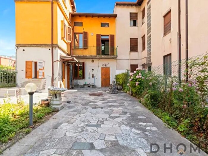 Casa con 6 locali in vendita in Via Turbada, Lecco