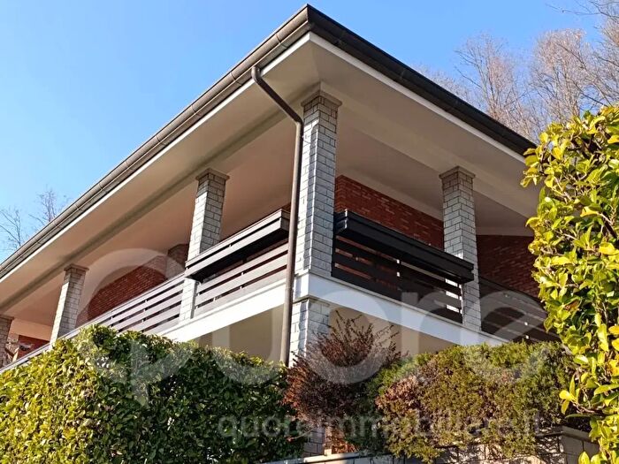 Casa con 8 locali in vendita in Borgo Foranesi, Magnano In Riviera