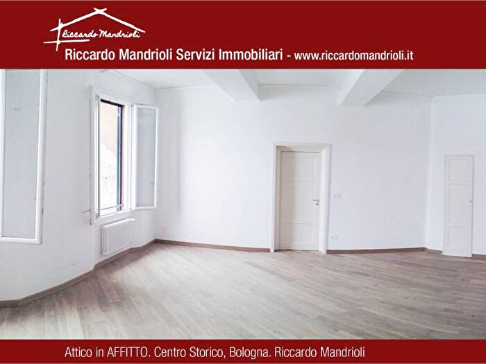 Casa con 6 locali in affitto in Strada Maggiore, San Vitale, Bologna