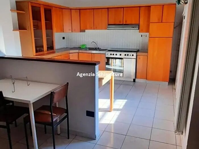 Appartamento con 5 locali in vendita in Fermignano