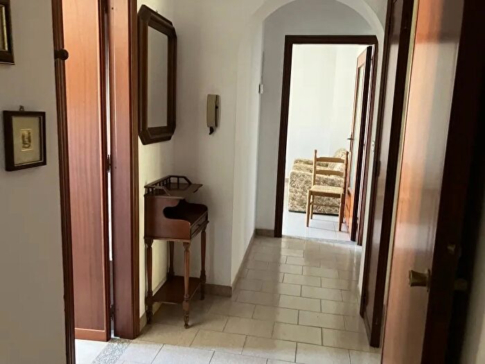 Casa con 14 locali in vendita in Cupello