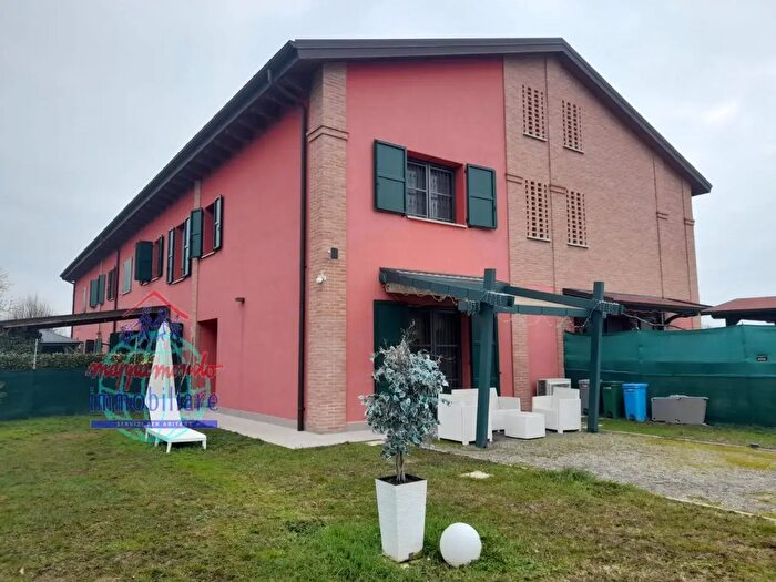 Casa con 5 locali in vendita in Via Ca Rossa a, SantAgata Bolognese