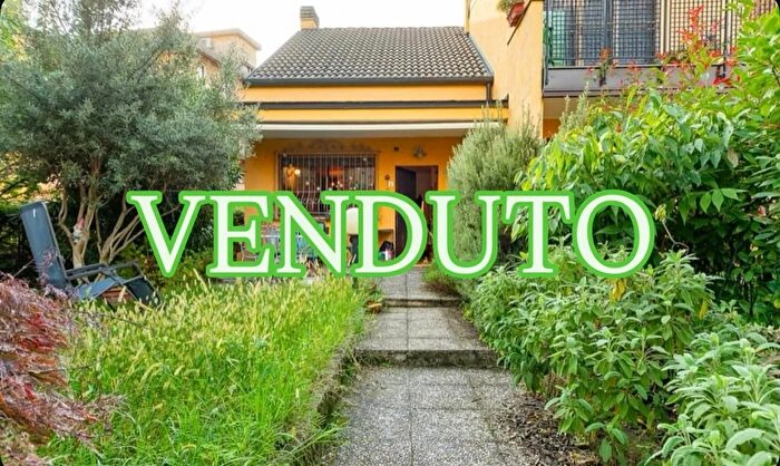 Casa con 5 locali in vendita in Milano, Milano