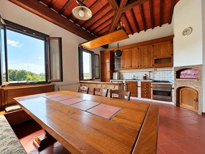 Appartamento con 5 locali in affitto in Via Girolamo Minervini, Scandicci