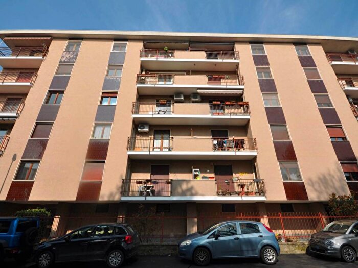 Case in Vendita e in Affitto - 3