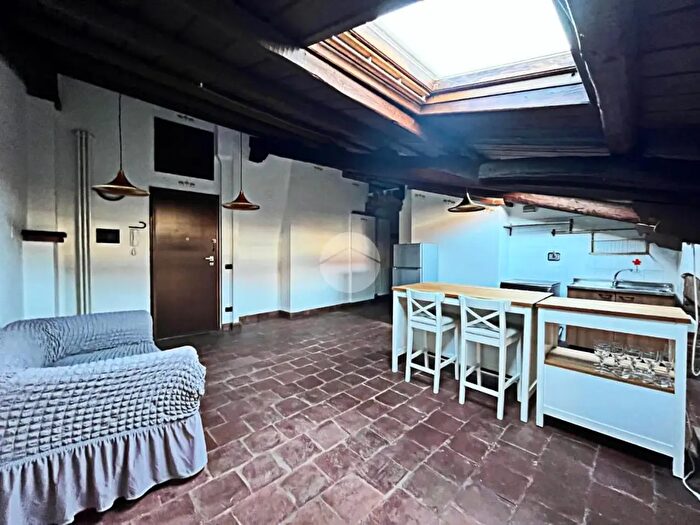 Appartamento trilocale in vendita in Via Palestro, Ivrea