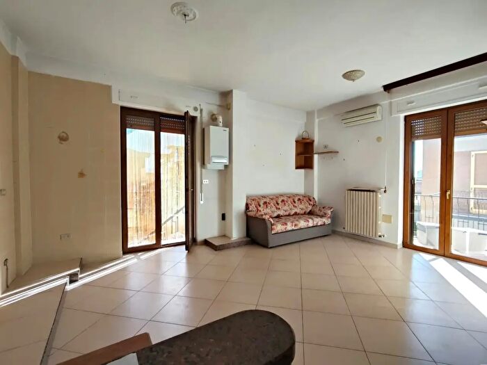 Appartamento con 5 locali in vendita in Via Sicilia, San Severo