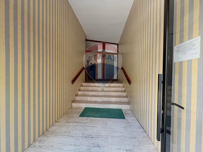 Appartamento con 6 locali in vendita in Viale Vittoria Colonna, Pescara