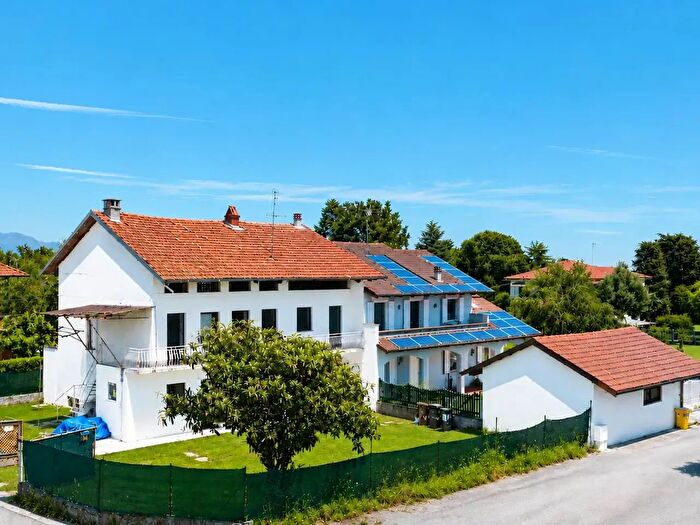 Casa con 6 locali in vendita in Via Tommaso Ferrri, Barbania