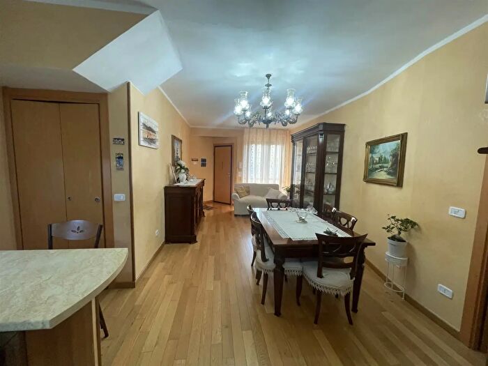 Appartamento quadrilocale in vendita in Via Eduardo De Filippo, Grosseto