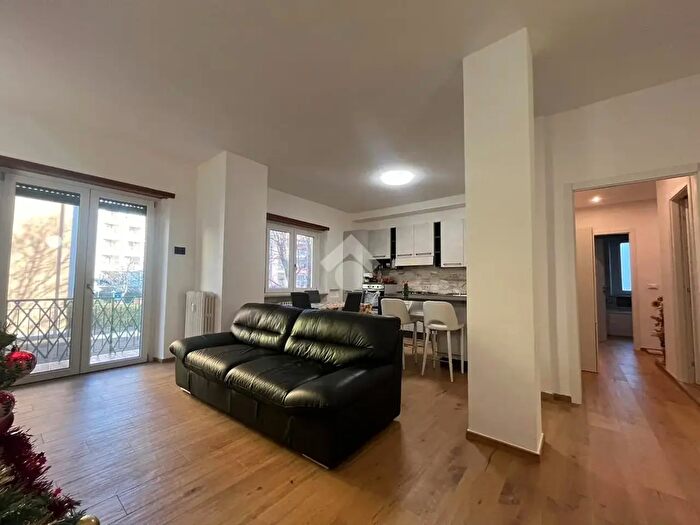 Appartamento trilocale in vendita in Via della Torretta, Banchette