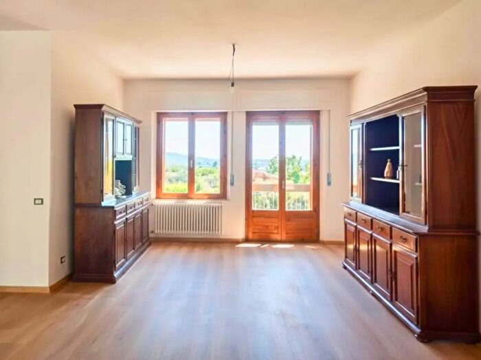 Appartamento con 7 locali in vendita in Piazza IV Novembre, Castiglione D'Orcia