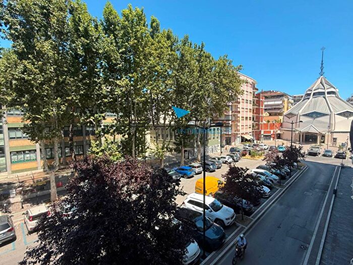 Appartamento quadrilocale in affitto in Via Ostuni, Via Venezia Lungofiume Paolucci, Pescara