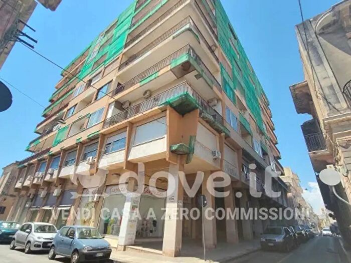 Appartamento con 5 locali in vendita in Vico Dolfi, Avola