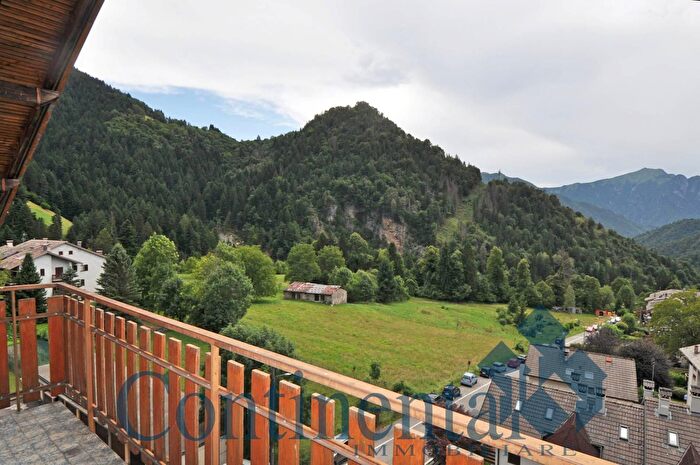 Appartamento trilocale in vendita in Via Centro, Piazzatorre