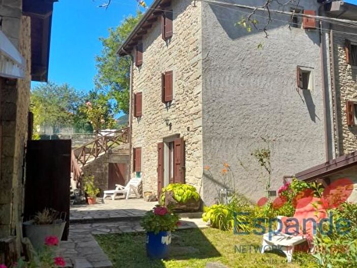 Casa quadrilocale in vendita in Lizzano In Belvedere