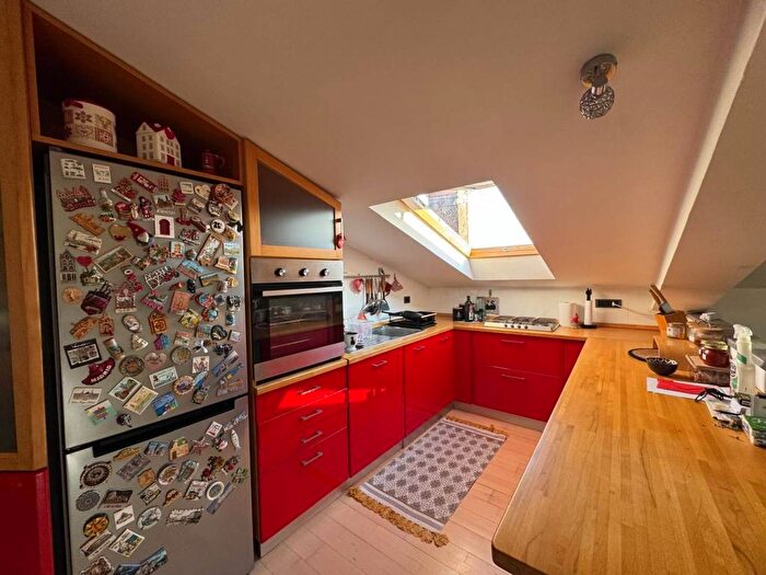 Appartamento trilocale in affitto in Via Nave, Bradia Nave San Michele, Sarzana