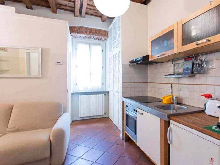 Appartamento monolocale in affitto in Corso San Gottardo, Milano