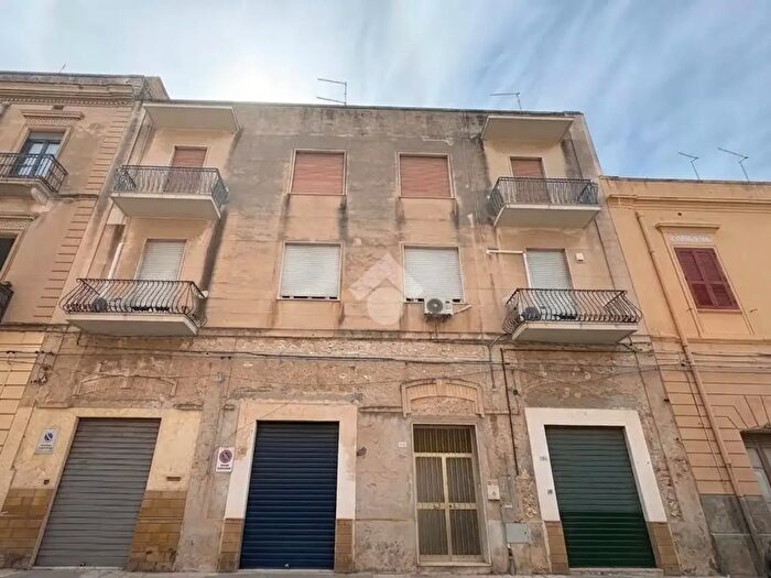 Appartamento quadrilocale in vendita in Via Livio Bassi, Trapani