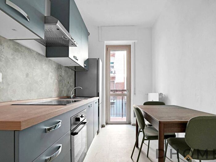 Appartamento trilocale in affitto in Via Enea Salmeggia Milano MI Italia, Cimiano, Milano