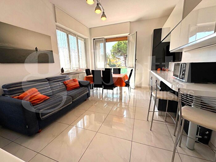 Appartamento bilocale in vendita in Via dei Mille, Andora