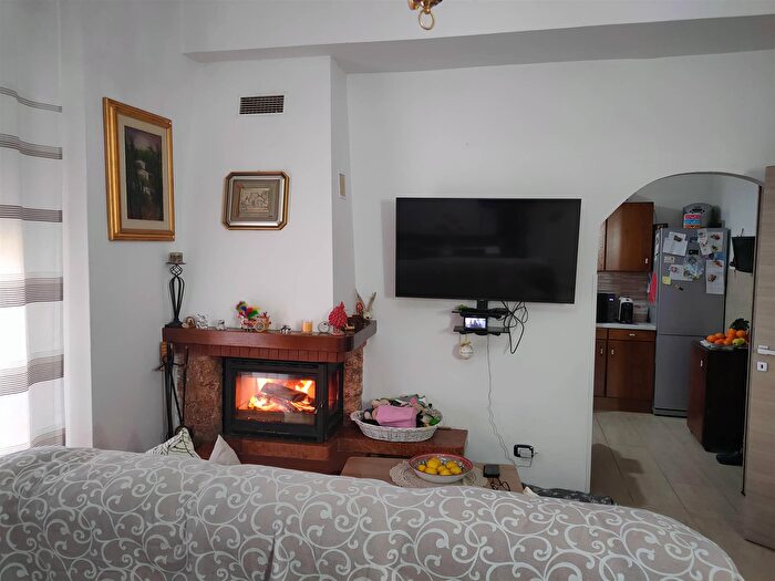 Appartamento con 8 locali in vendita in Piancastagnaio