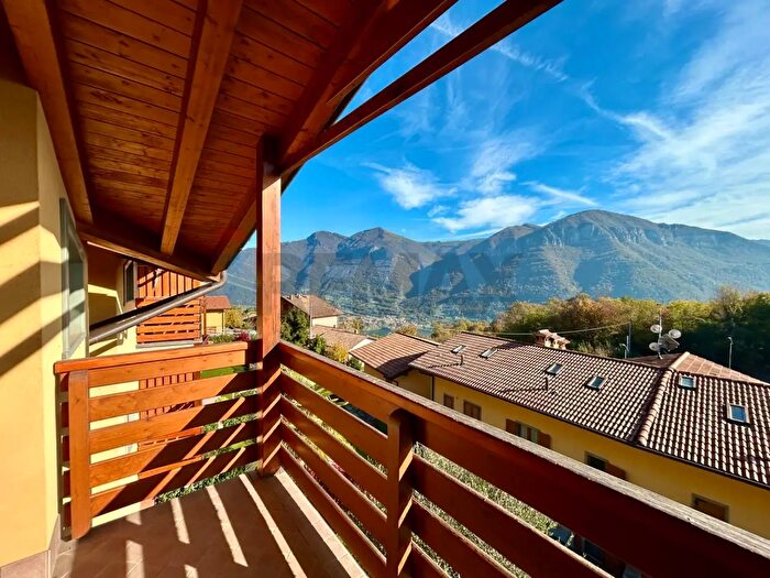 Appartamento bilocale in vendita in Bianzano