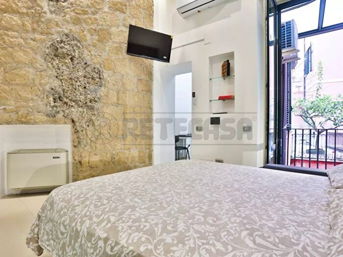 Appartamento monolocale in affitto in Via Benedetto Croce, Centro Storico Teatro Verdi, Salerno