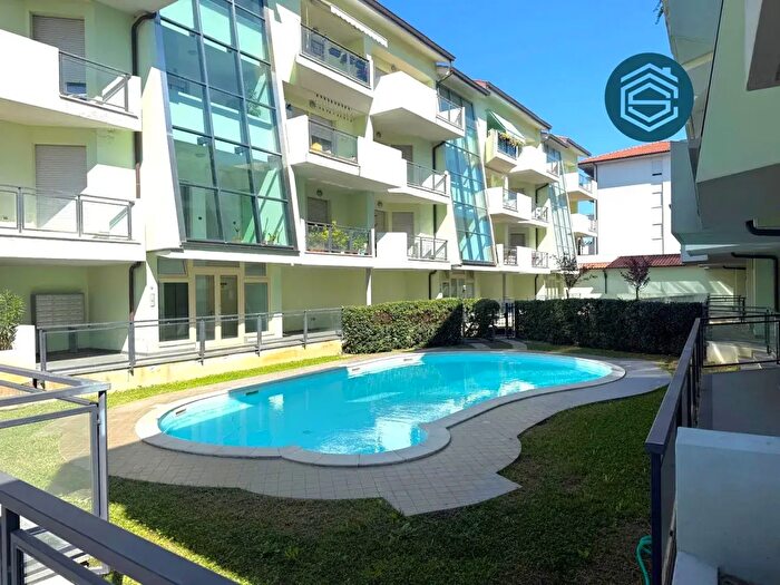 Appartamento quadrilocale in vendita in Via Prunaia, Campi Bisenzio