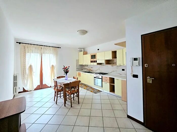 Appartamento bilocale in affitto in Via Borgofuro, Merlara