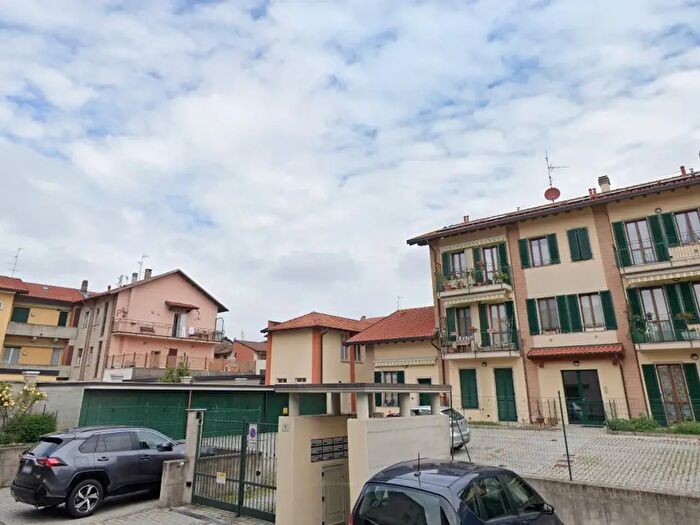 Appartamento monolocale in affitto in Via Piave, Lomazzo